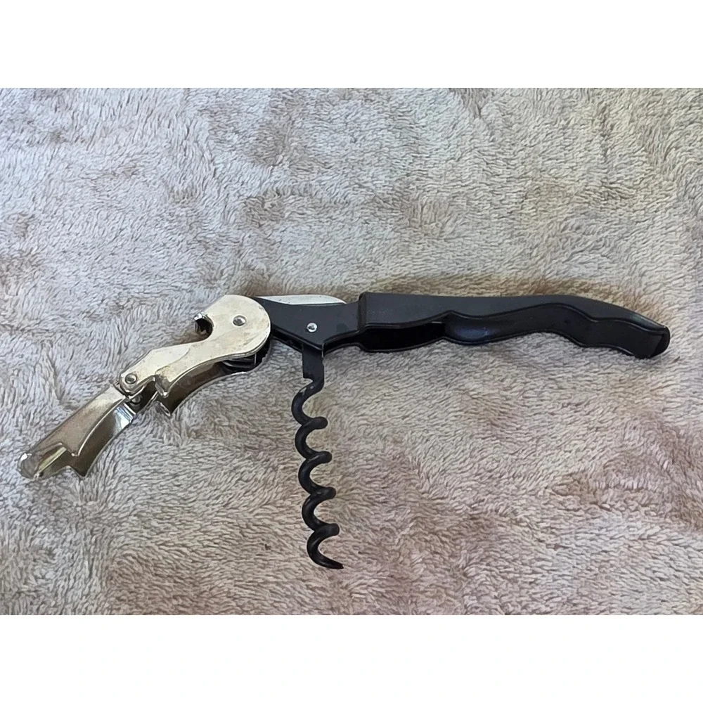 Ferrari-Carano Pulltaps Waiters Corkscrew Wine Key Black Gold Double Hinge